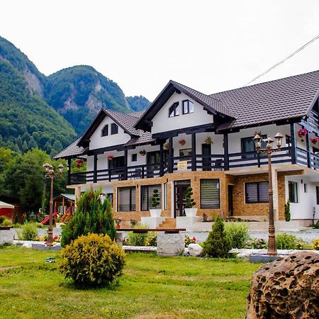 Willa Ge-Lux Incesti Zewnętrze zdjęcie