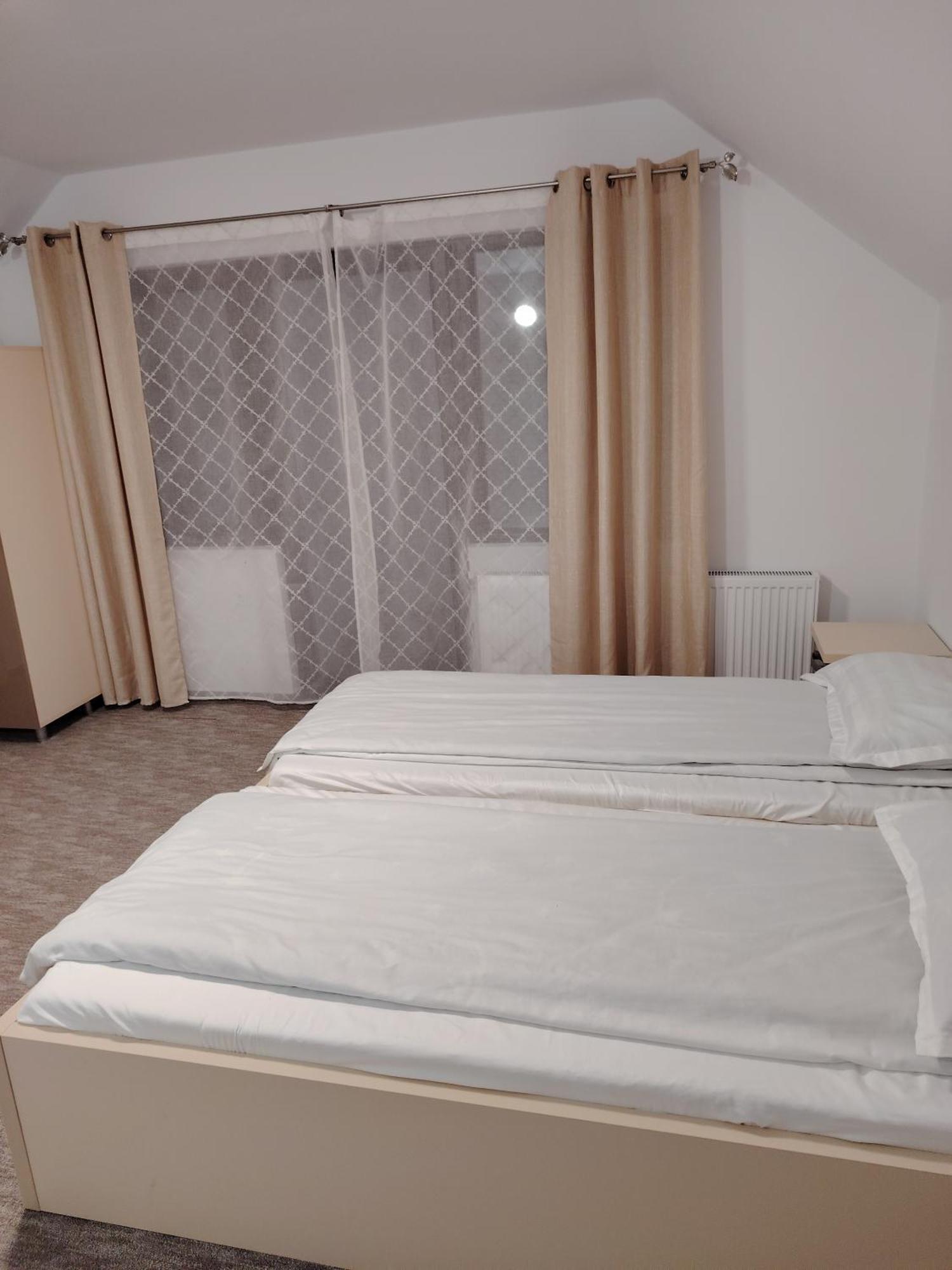 Willa Ge-Lux Incesti Zewnętrze zdjęcie